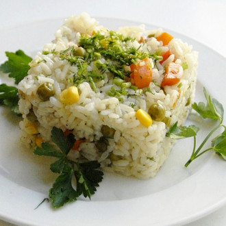 Рис відварний з овочами